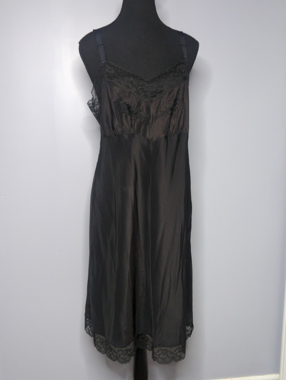 Vtg 1950s Barbizon Acclaim Black Crepe Full Slip Dress Lace Trim Sz 16.5